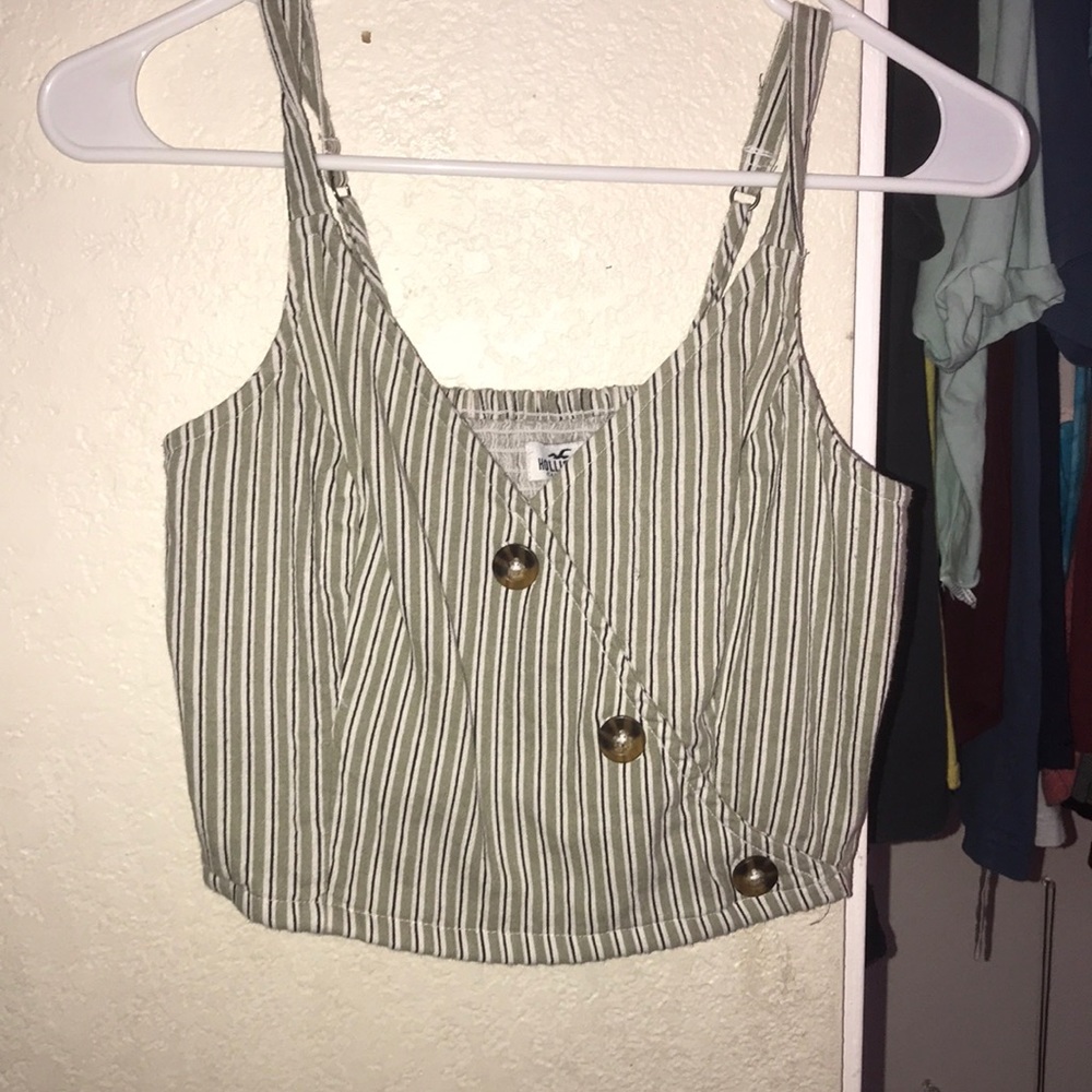 hollister tank